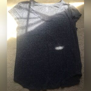 Old navy relaxed grey womens t shirt